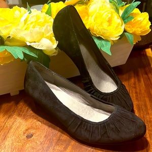Black two inches wedge shoes